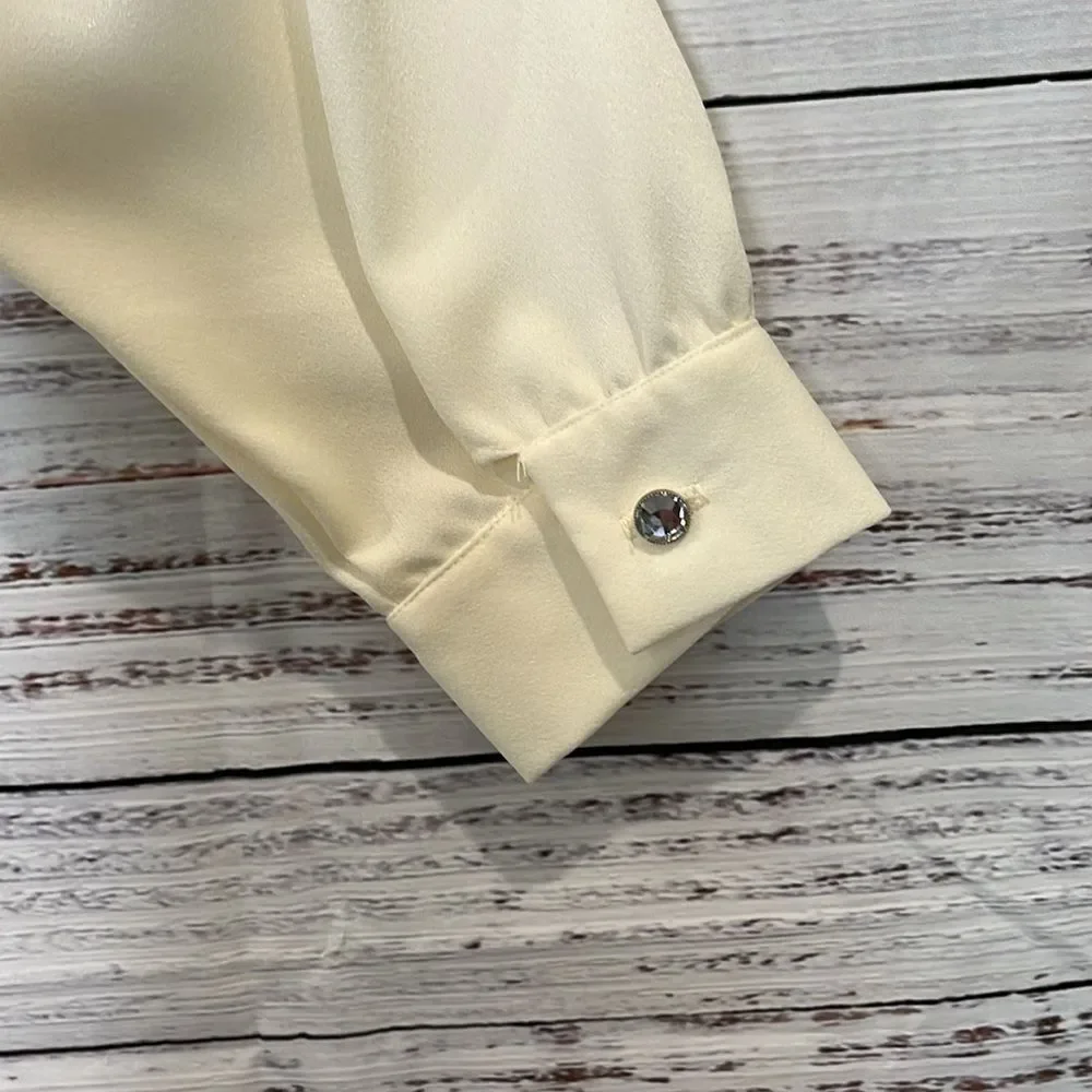 Ivory Blouse - Picture 5 of 7